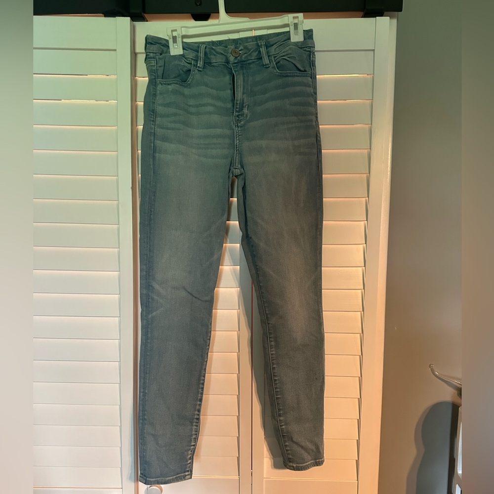 American Eagle. Classic Blue Women's Jeans. SIZE 10 LONG